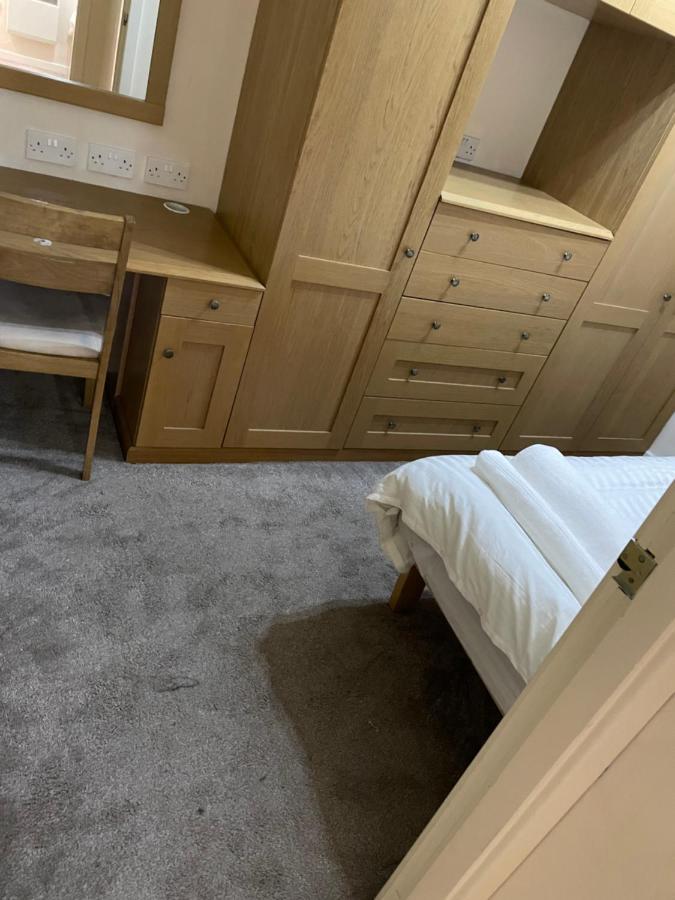 Bigkings 2 Bedroom Apt With Free Parking Beside Piccadilly In Central Manchester Exterior photo
